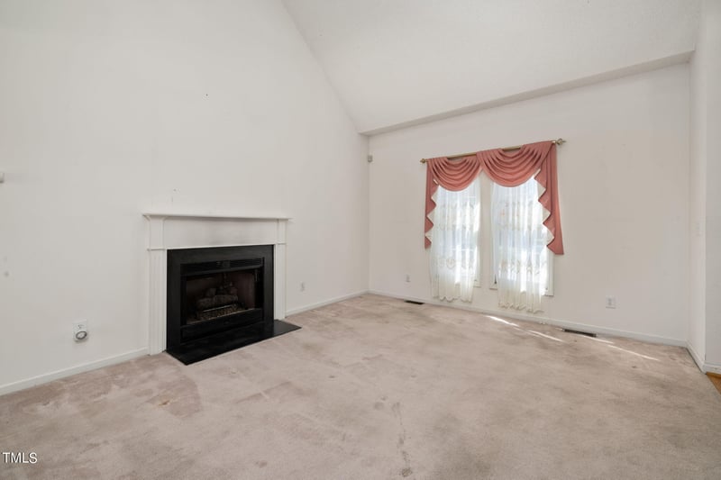 424 Mountain Lake Dr, Raleigh, NC 27610