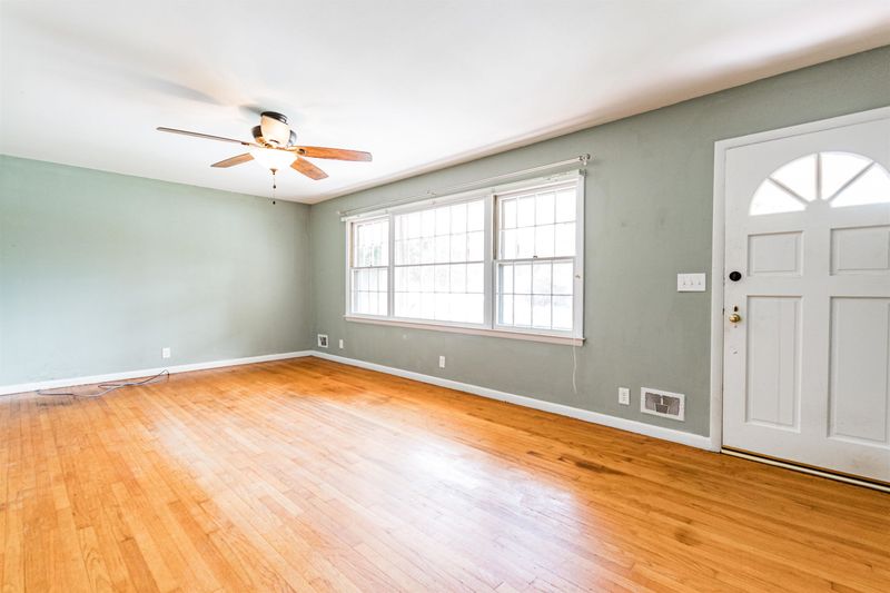 424 N Oneil St, Clayton, NC 27520