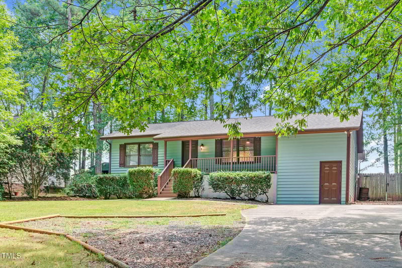 424 Shawnee Dr, Louisburg, NC 27549