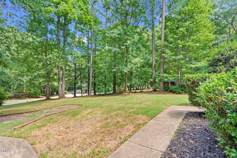 424 Shawnee Dr, Louisburg, NC 27549