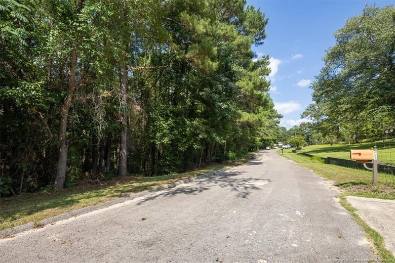 424 Timberline Dr, Fayetteville, NC 28311