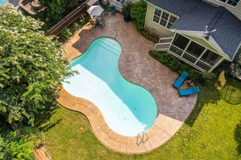 424 Wanderview Ln, Holly Springs, NC 27540