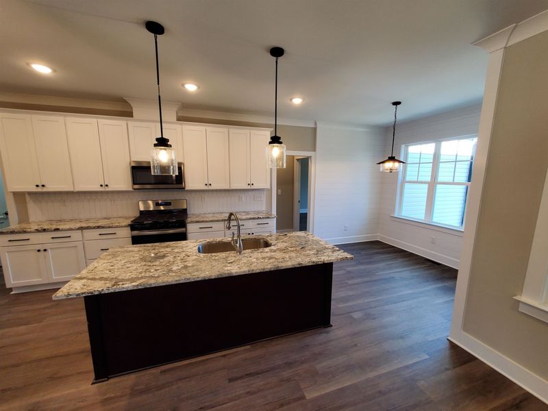 4240 Marsh View Ln, Zebulon, NC 27597