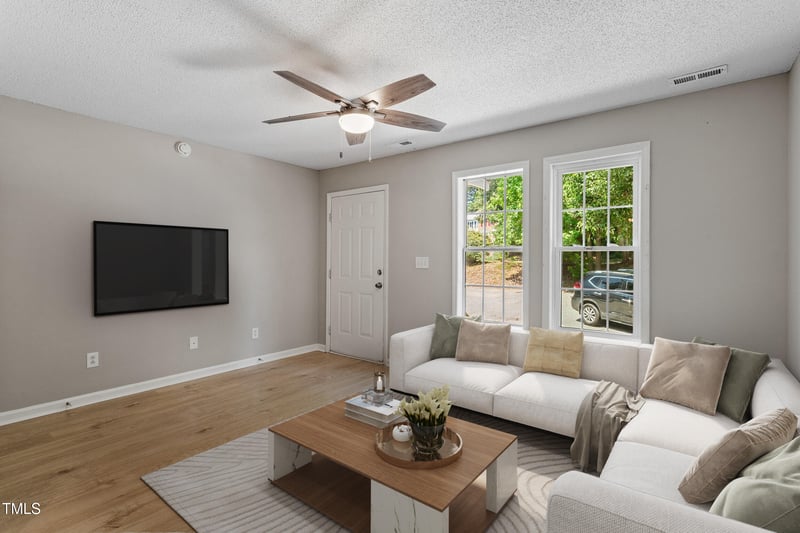 4242 Kaplan Dr, Raleigh, NC 27606