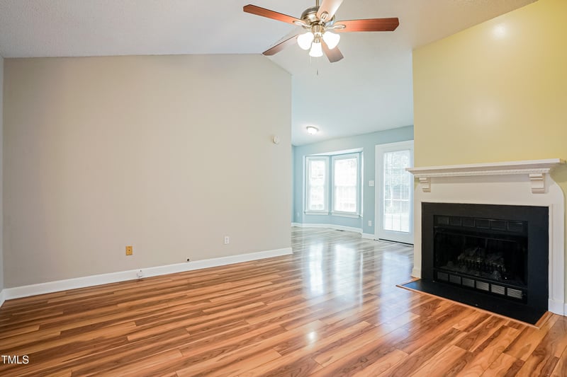 4244 Cashew Dr, Raleigh, NC 27616