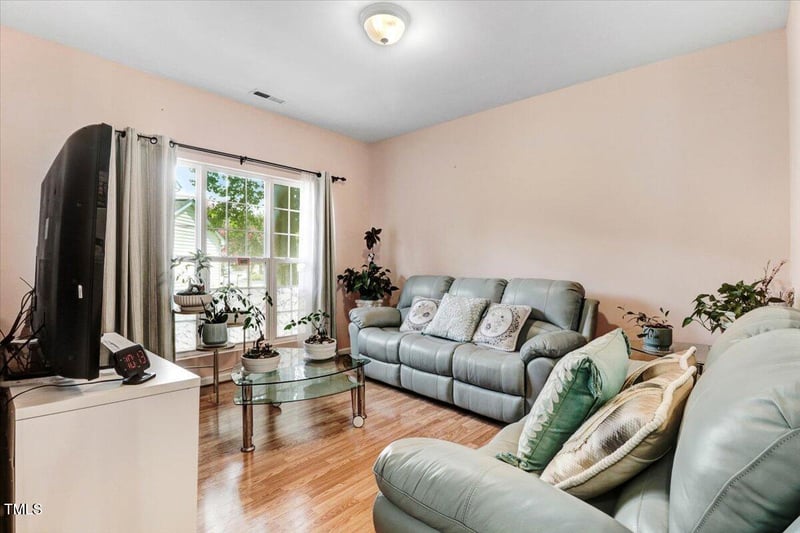 4245 Toccopola St, Raleigh, NC 27604
