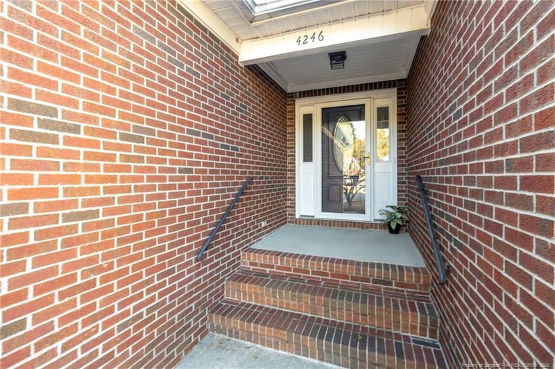 4246 Pete Warner Ct, Hope Mills, NC 28348