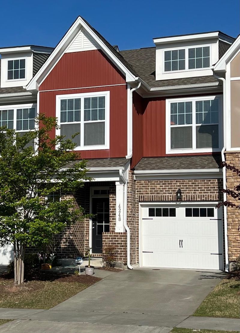4248 Vallonia Dr, Cary, NC 27519