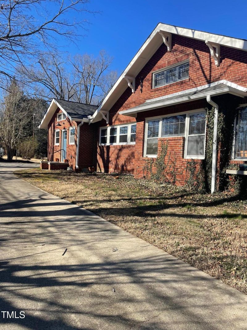 4249 Nc Highway 62, Burlington, NC 27215