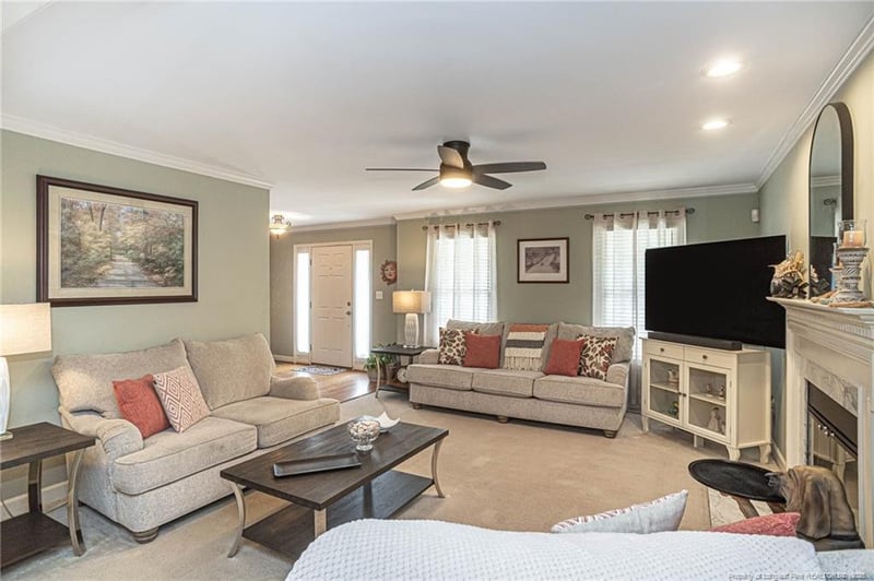 425 Arbor Creek Dr, Holly Springs, NC 27540