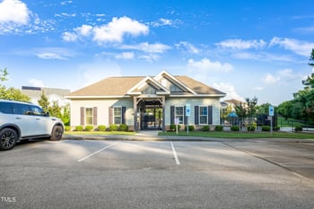 425 Cahors Trl, Holly Springs, NC 27540