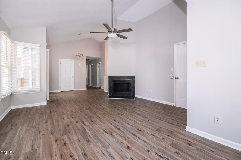 425 Dickens Dr, Raleigh, NC 27610