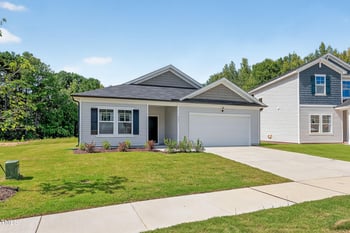 425 Hallingsfield Way, Zebulon, NC 27597