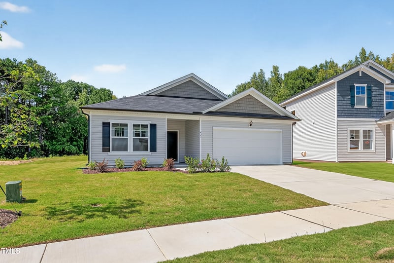425 Hallingsfield Way, Zebulon, NC 27597