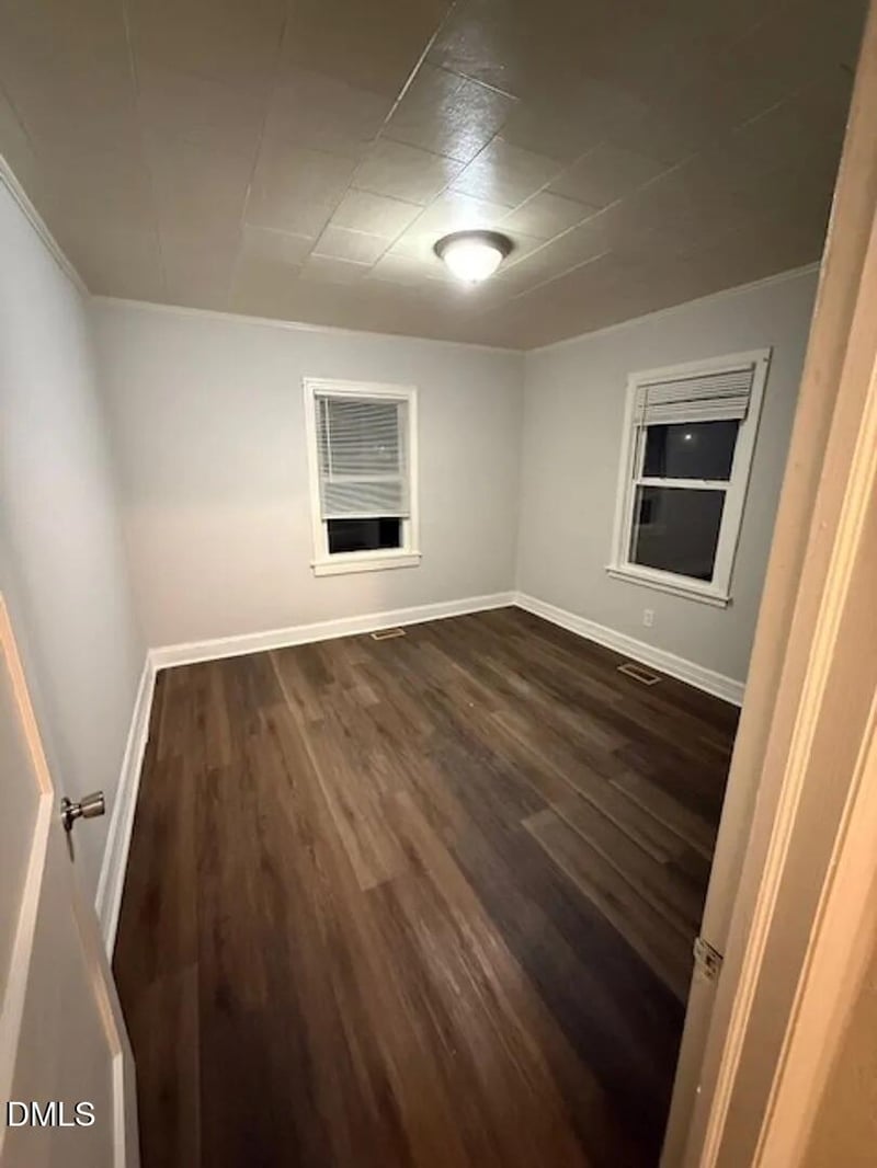 425 Hamilton St, Burlington, NC 27217