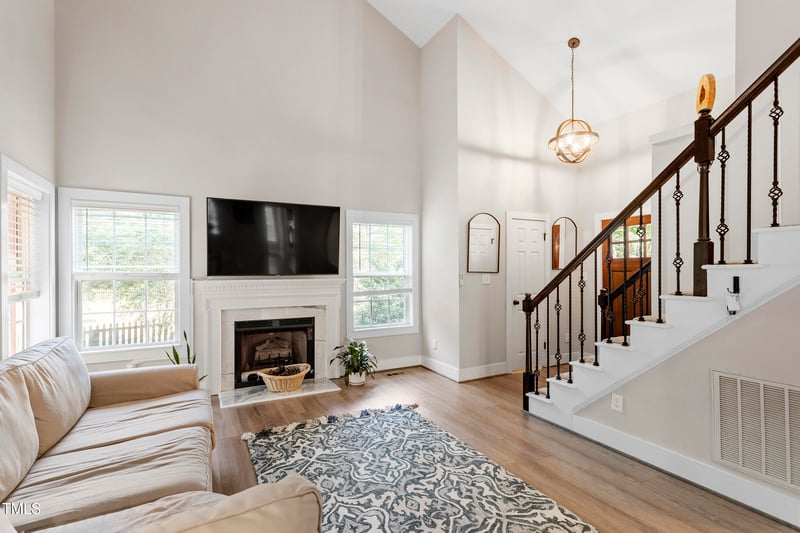 425 Hidden Cellars Dr, Holly Springs, NC 27540