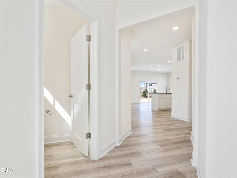 425 Hipwood Dr, Zebulon, NC 27597