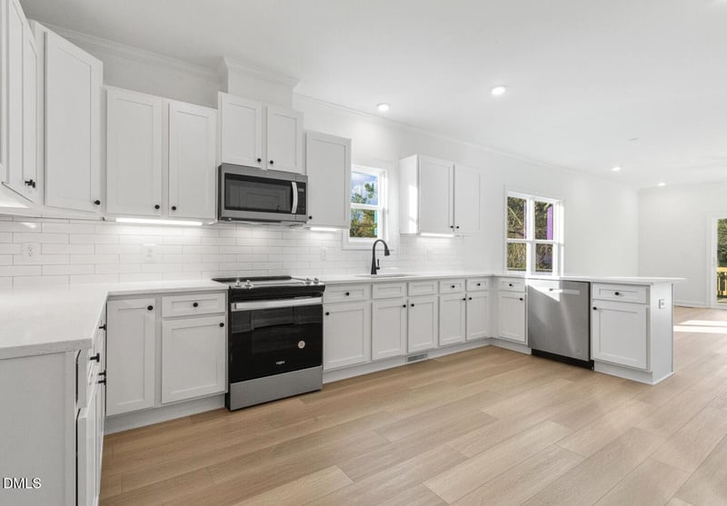 425 Longfellow St, Fuquay Varina, NC 27526