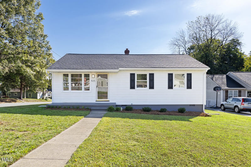 425 N Marshall St, Graham, NC 27253