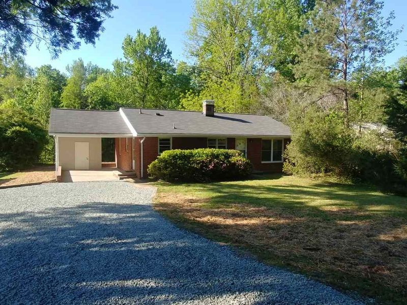 425 Northside Dr, Chapel Hill, NC 27516