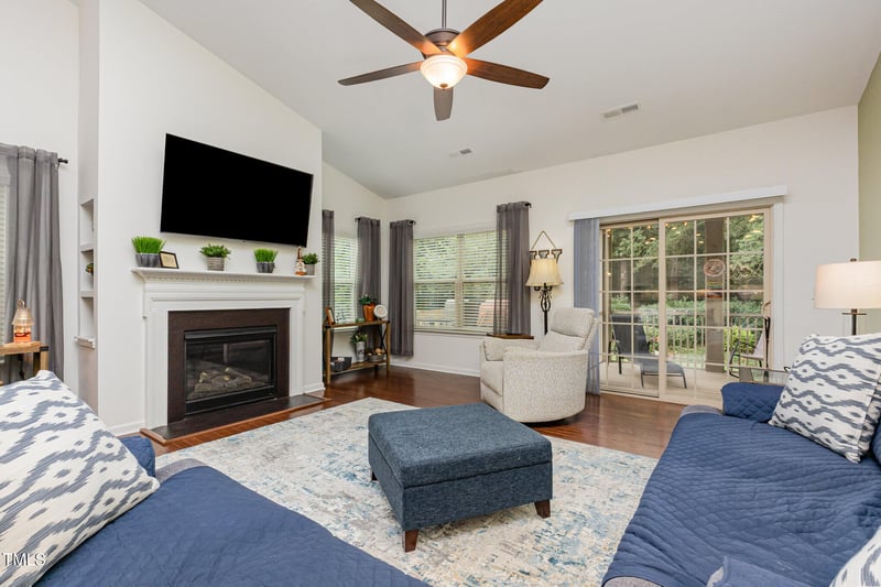 425 Pine Burr St, Fuquay Varina, NC 27526