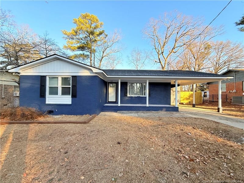 425 Platte Rd, Fayetteville, NC 28303