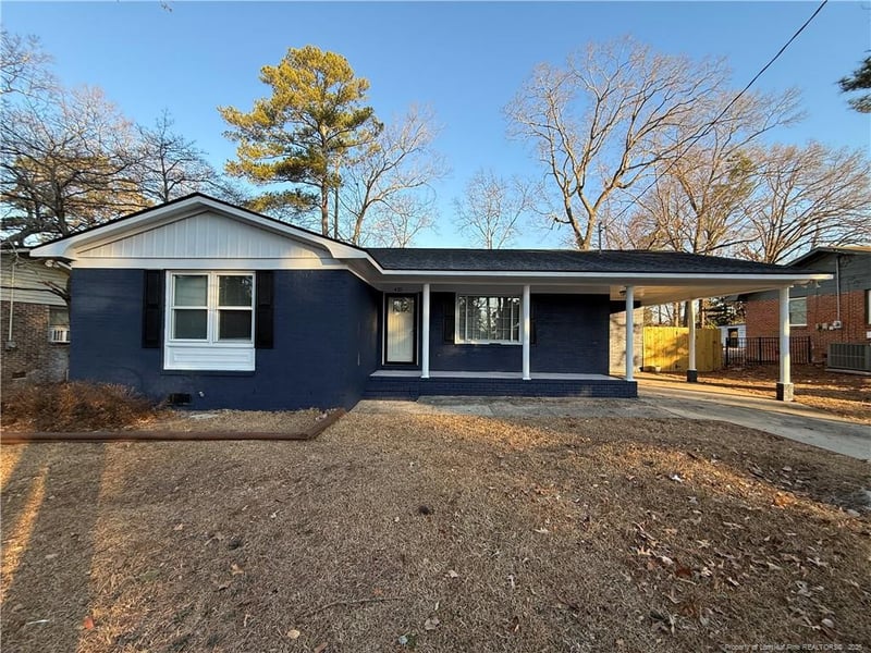 425 Platte Rd, Fayetteville, NC 28303