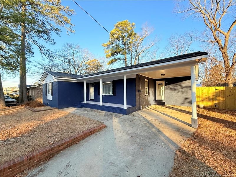 425 Platte Rd, Fayetteville, NC 28303