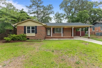 425 Platte Rd, Fayetteville, NC 28303