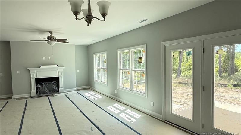425 Shawcroft Rd, Fayetteville, NC 28311