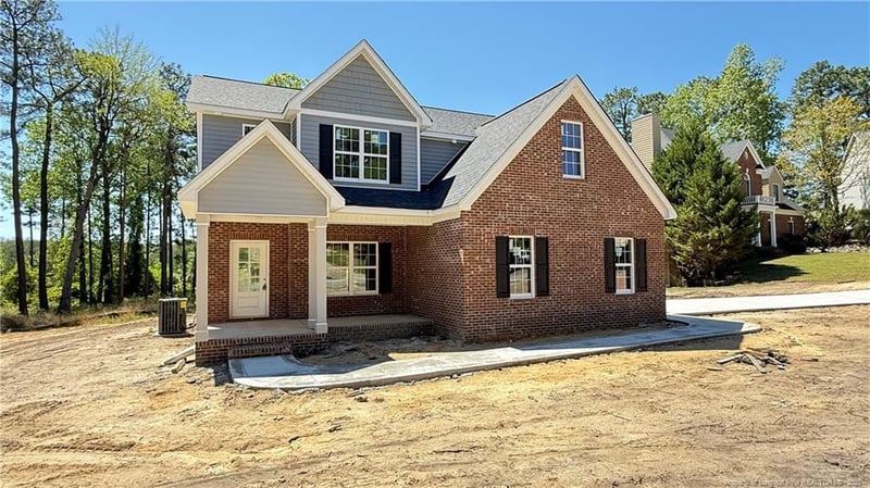 425 Shawcroft Rd, Fayetteville, NC 28311