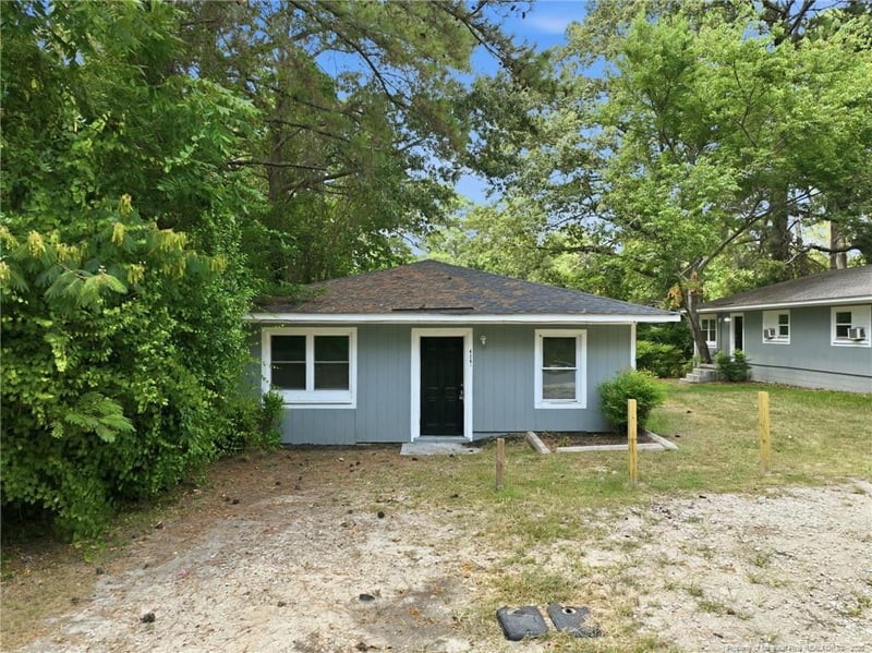 425 Squirrel St, Fayetteville, NC 28303