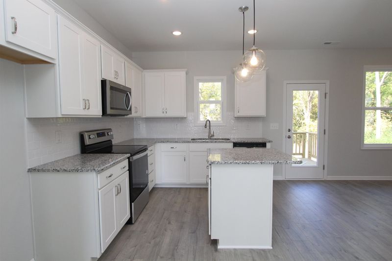 425 Sturgeon St, Smithfield, NC 27577