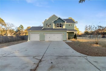 425 Woodington Rd, Hope Mills, NC 28348