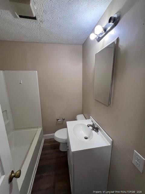 4252 Deadwyler Dr, Fayetteville, NC 28311