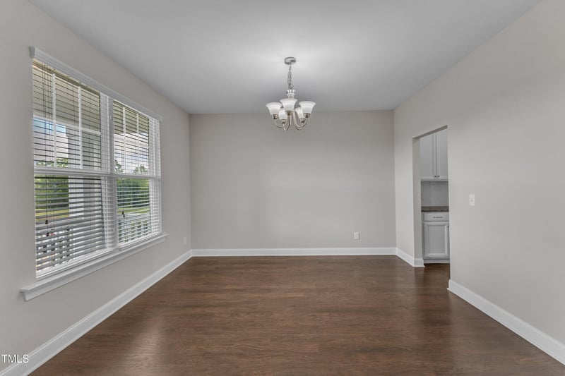 4252 Rockdell Hall St, Raleigh, NC 27616