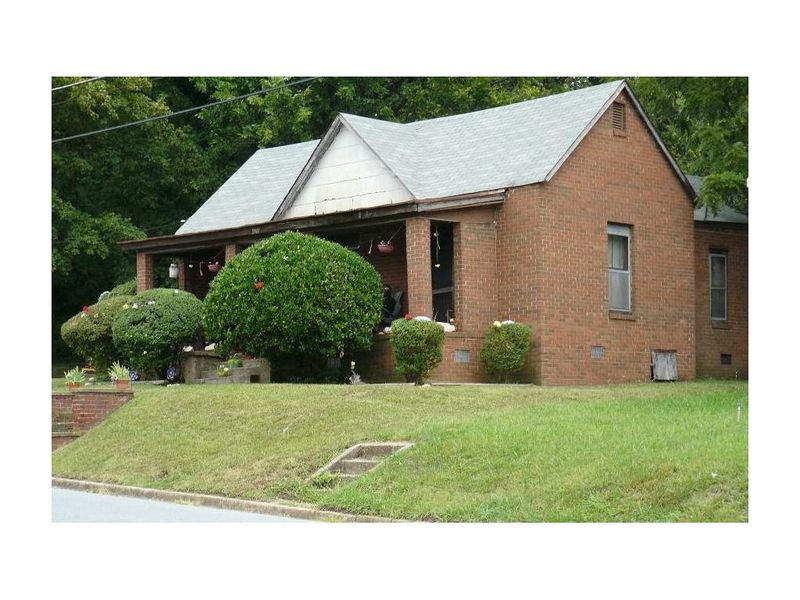 426 E 6th St, Burlington, NC 27215