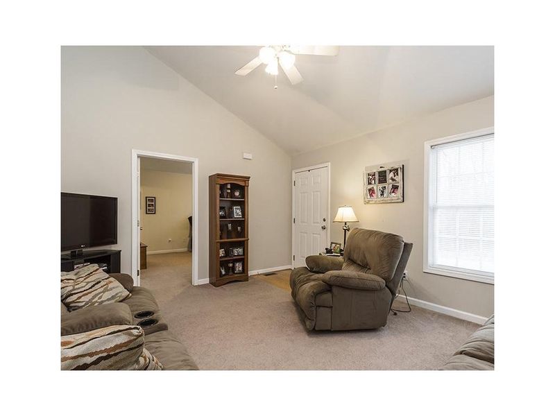 426 Macarthur Ln, Burlington, NC 27217