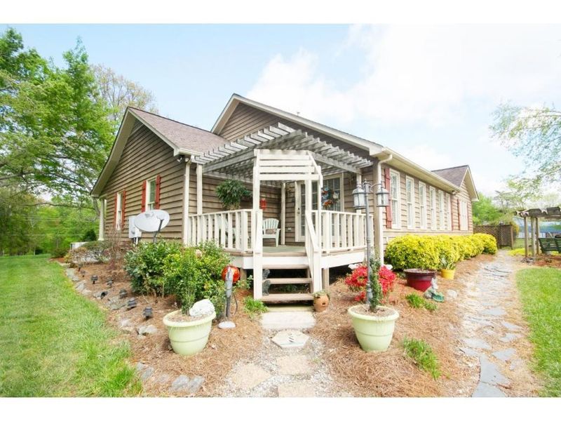 4265 Mebane Rogers Rd, Mebane, NC 27302