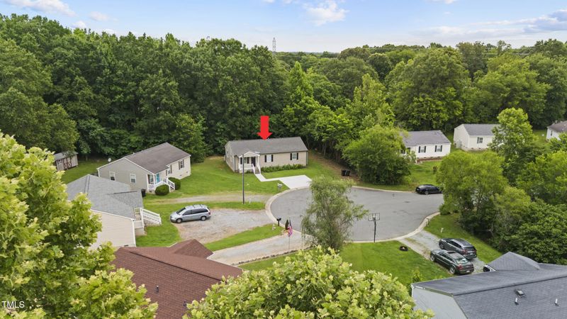 427 Elm Ct, Burlington, NC 27217