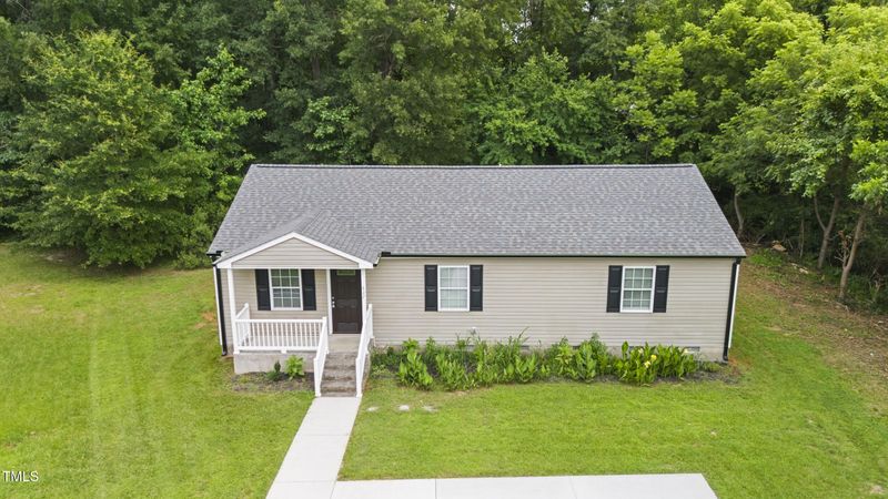 427 Elm Ct, Burlington, NC 27217