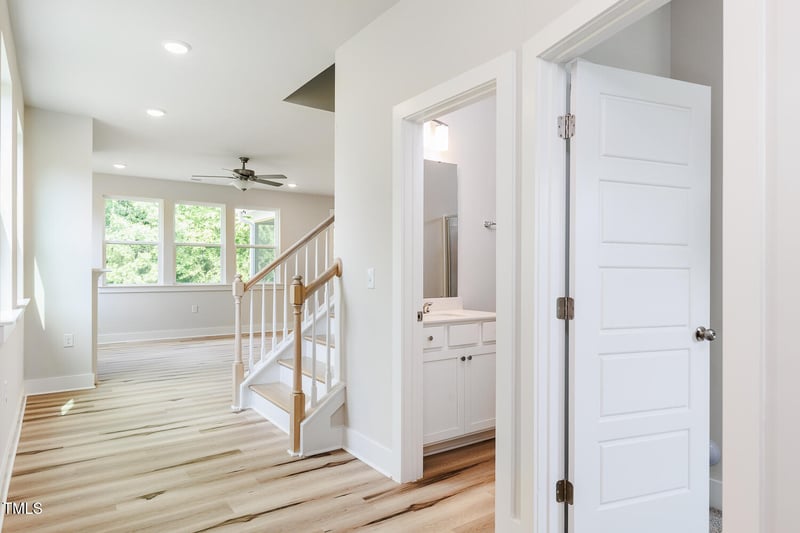 427 Fast Pitch Ln, Four Oaks, NC 27524