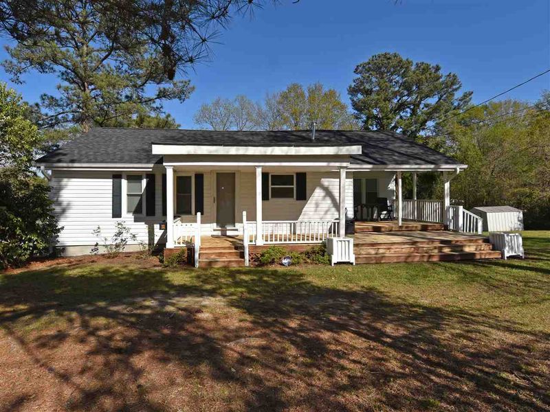 427 Longfellow St, Fuquay Varina, NC 27526