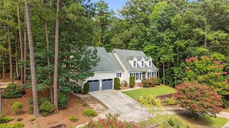 427 Newburgh Dr, Fayetteville, NC 28311