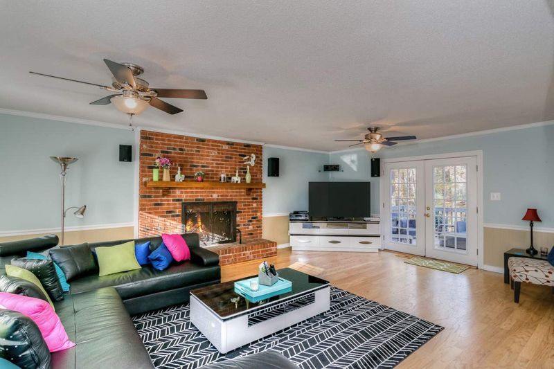 427 Warren Ave, Cary, NC 27511