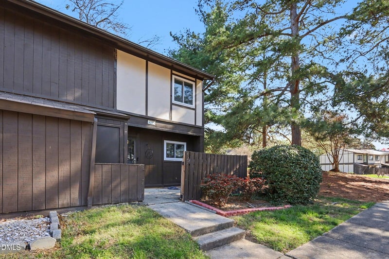 4271 Lake Ridge Dr, Raleigh, NC 27604