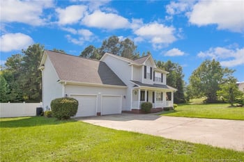 4279 Redmill Ln, Hope Mills, NC 28348