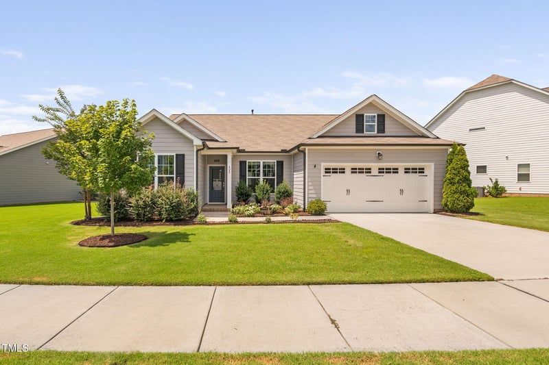 428 Beaverdam Lake Dr, Fuquay Varina, NC 27526