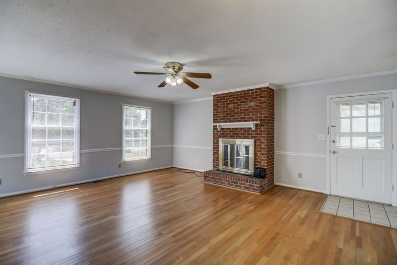 428 Cardinal Dr, Clayton, NC 27520