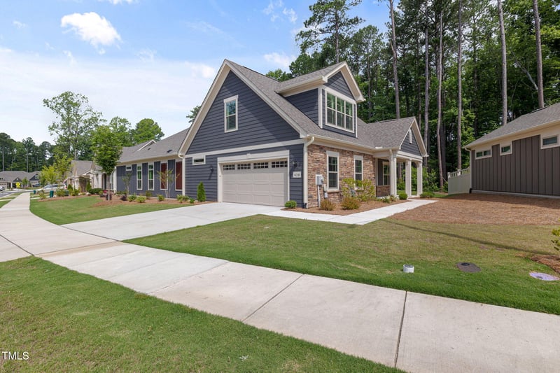 428 Crayton Oak Dr, Cary, NC 27519